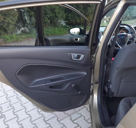 Ford Fiesta cena 24500 przebieg: 132000, rok produkcji 2013 z Zawiercie małe 301